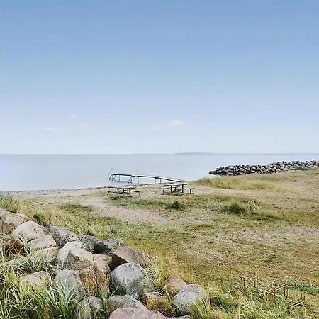 Three-bedroom Holiday In Juelsminde *