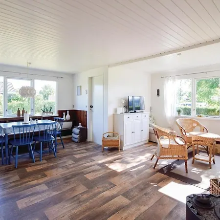 Three-bedroom Holiday In Juelsminde Tatil Evi